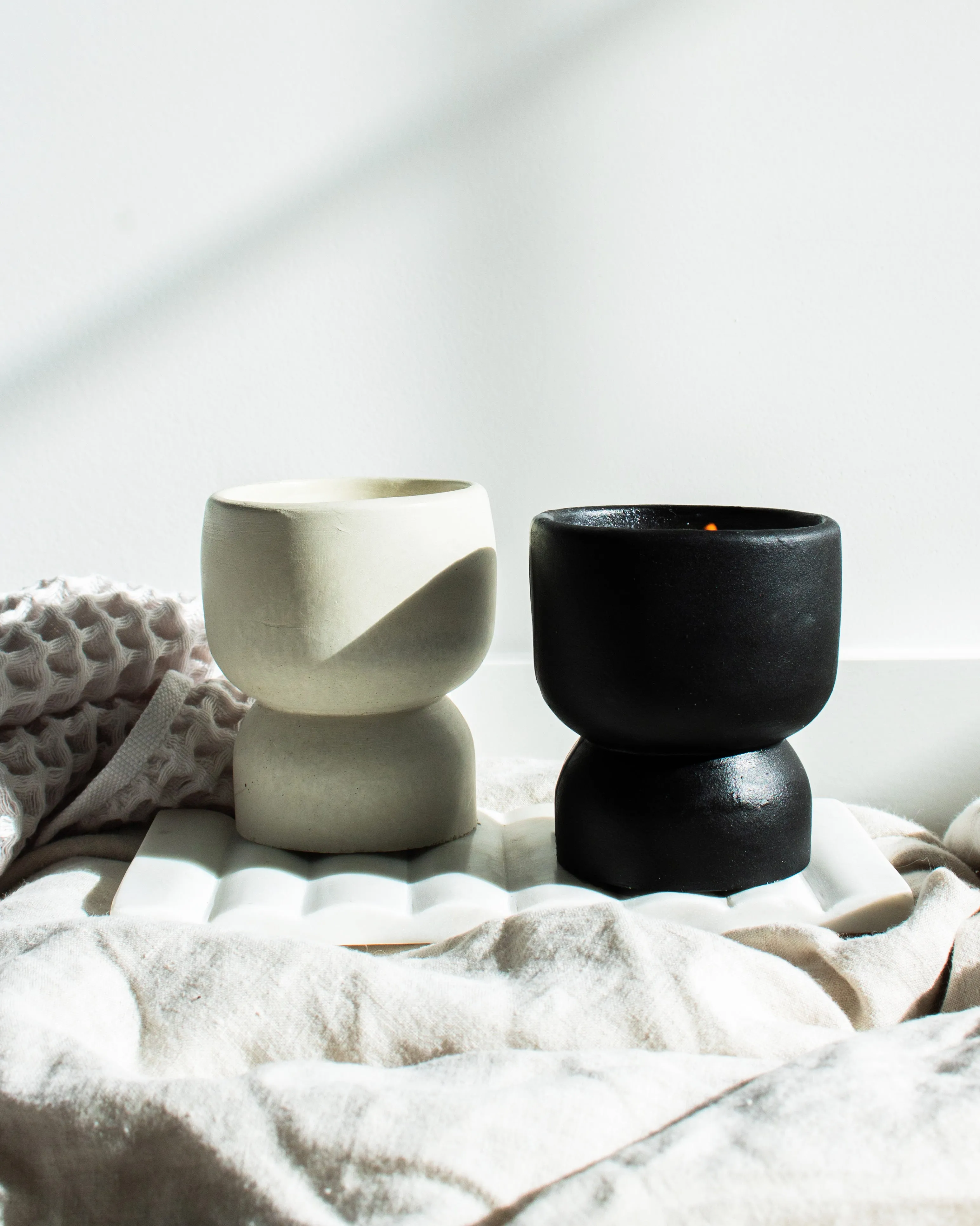 Love By The Moon Black Coconut Soy Wax - Black Pedestal