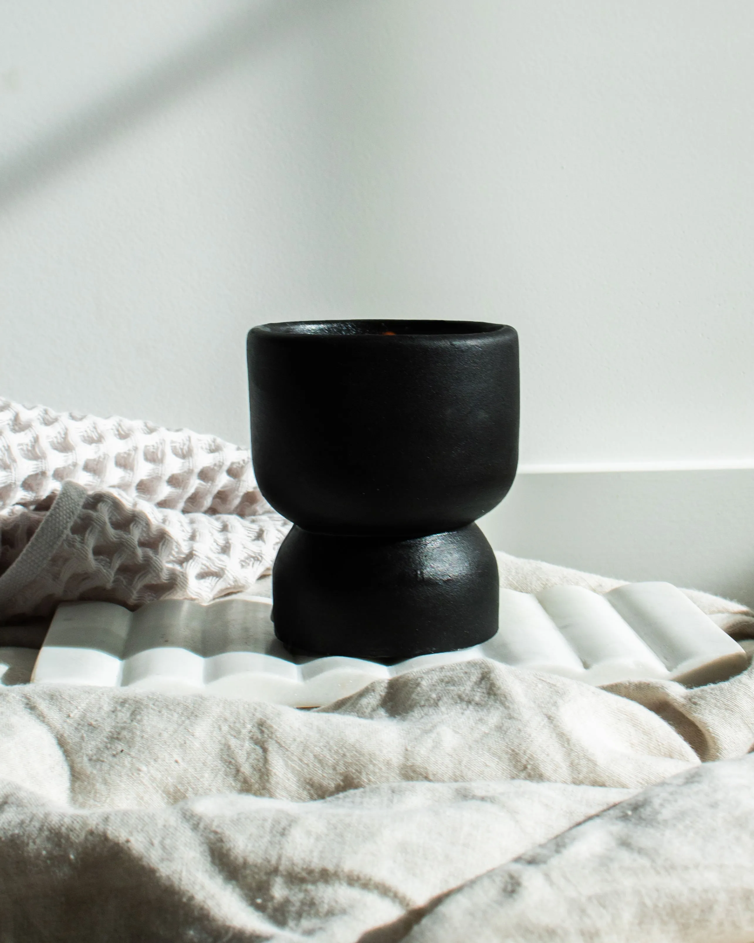 Love By The Moon Black Coconut Soy Wax - Black Pedestal