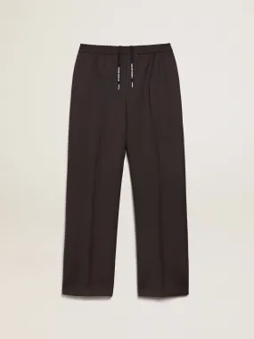 Men's joggers in licorice color
